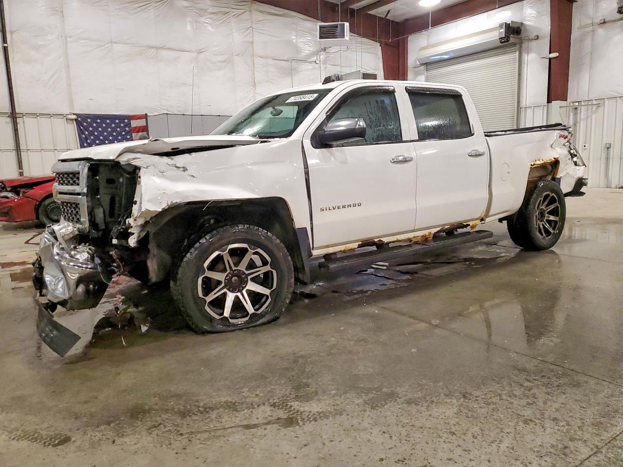Salvage Chevrolet Silverado Image