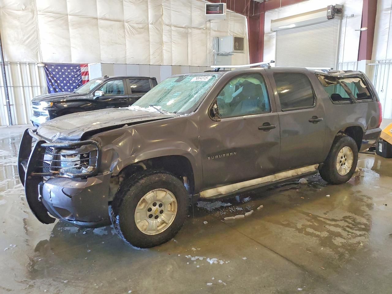 Salvage Chevrolet Suburban Image