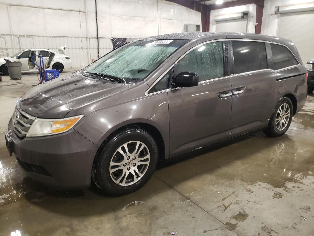 Salvage Honda Odyssey Image