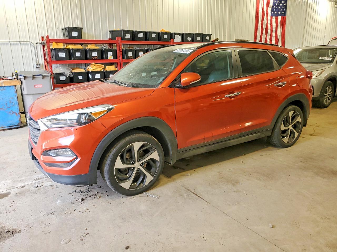 Salvage Hyundai TUCSON Image
