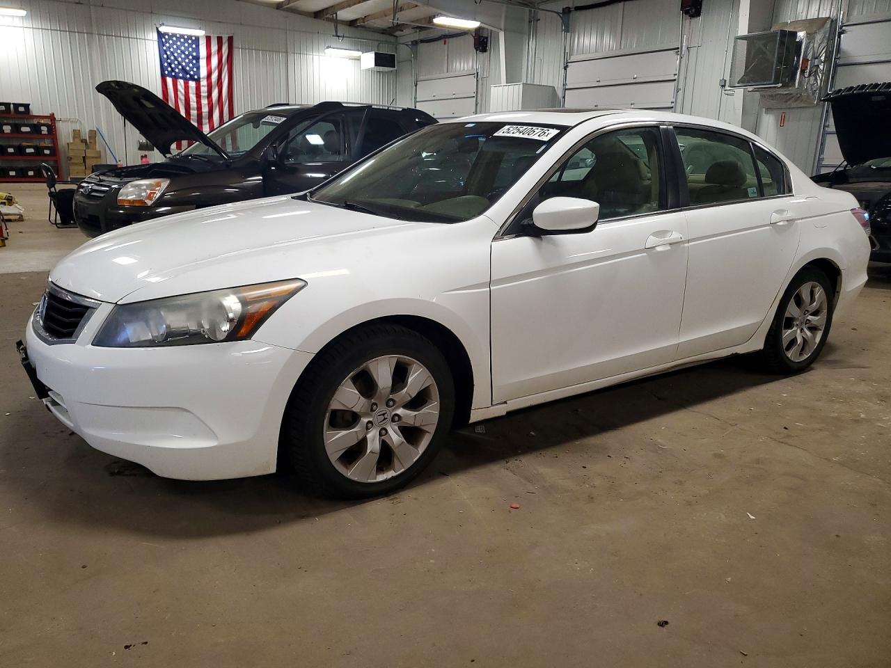 Salvage Honda Accord Image