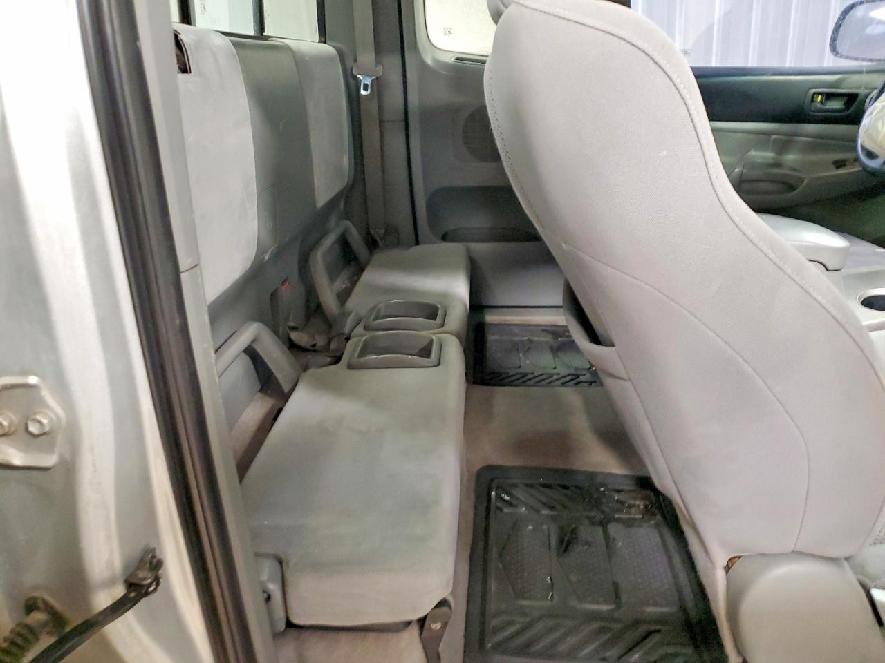 Toyota Tacoma Prerunner Access Cab