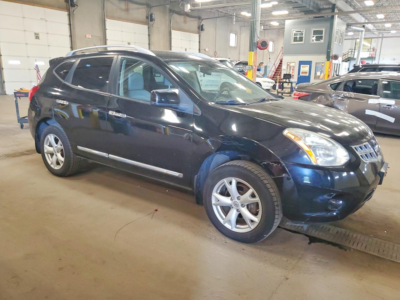 Nissan Rogue S