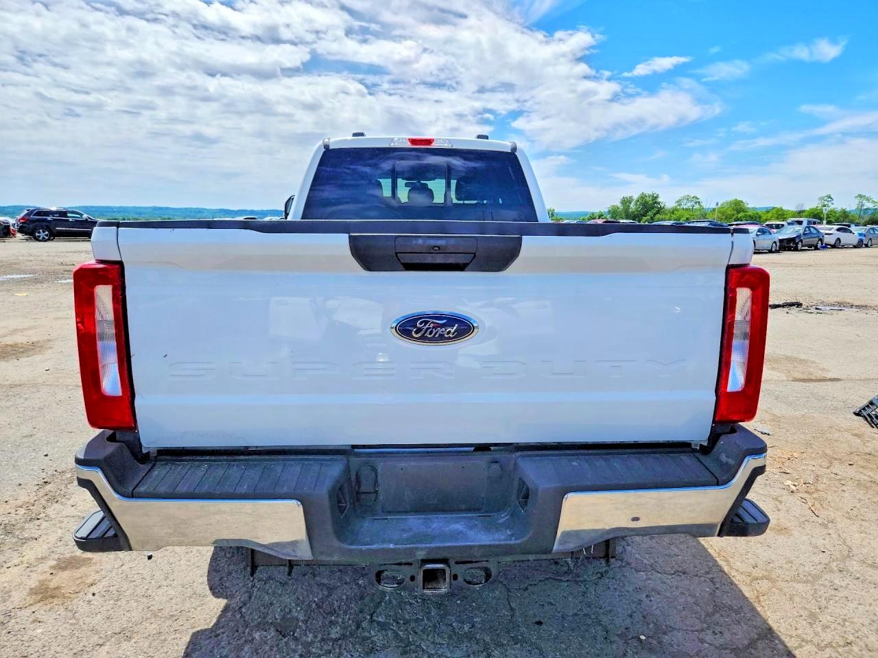 Ford F-350 Super Duty