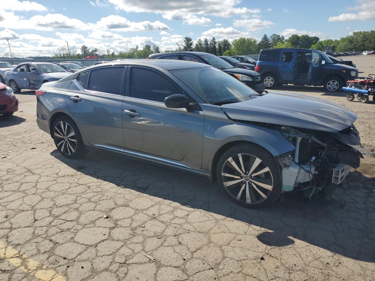 Nissan Altima Sr