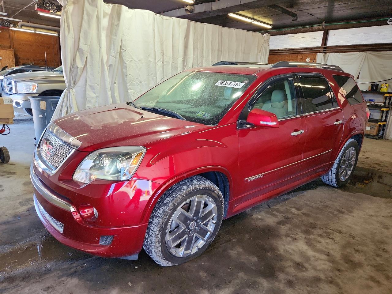 Salvage GMC Acadia Image