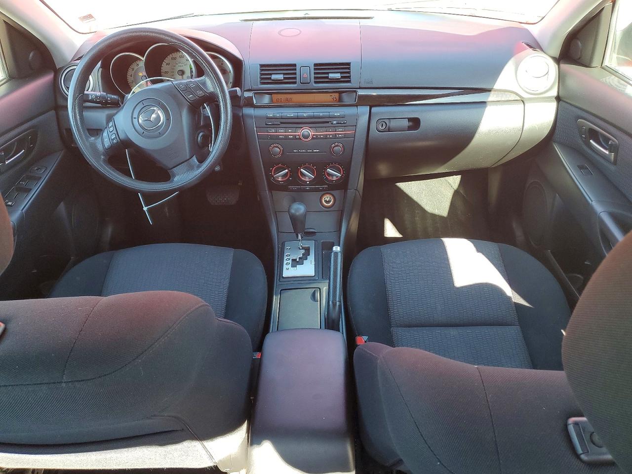 Mazda 3 I