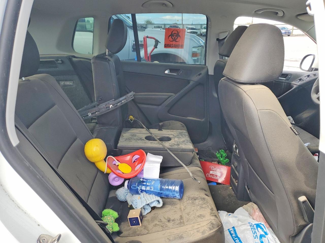 Volkswagen Tiguan S