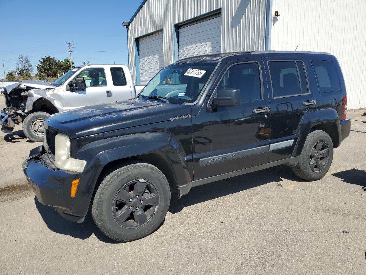 Salvage Jeep Liberty Image