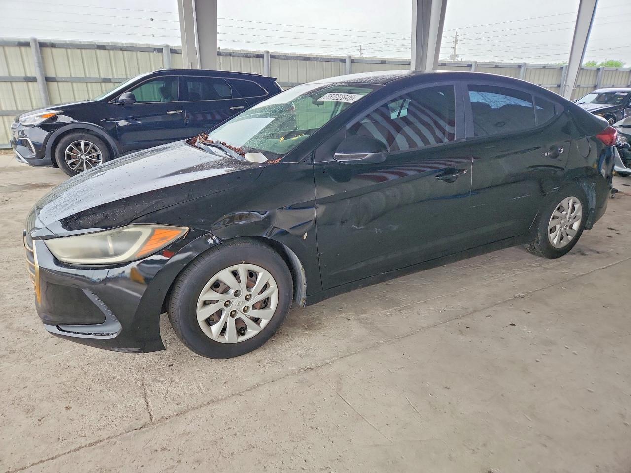 Salvage Hyundai ELANTRA Image