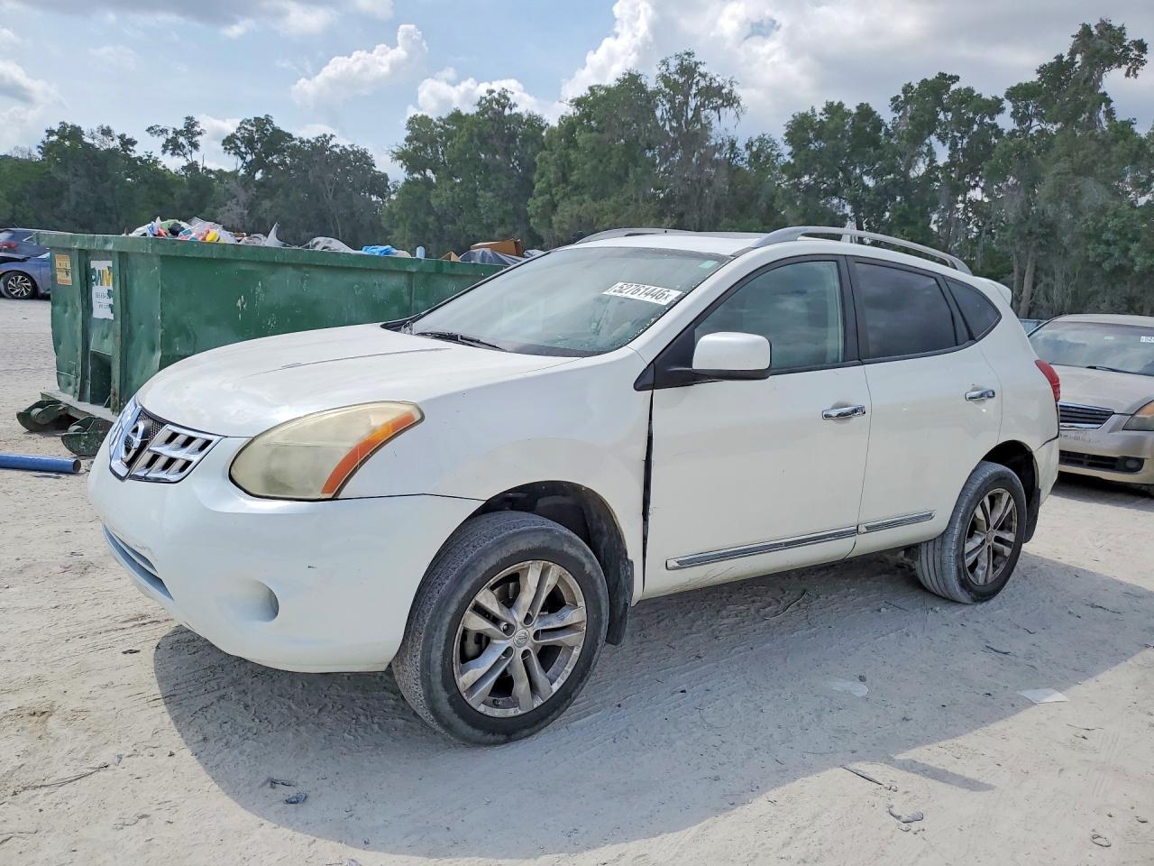 Salvage Nissan Rogue Image