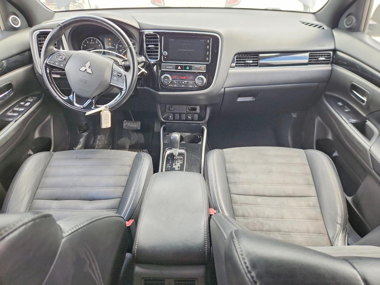 Mitsubishi Outlander Se