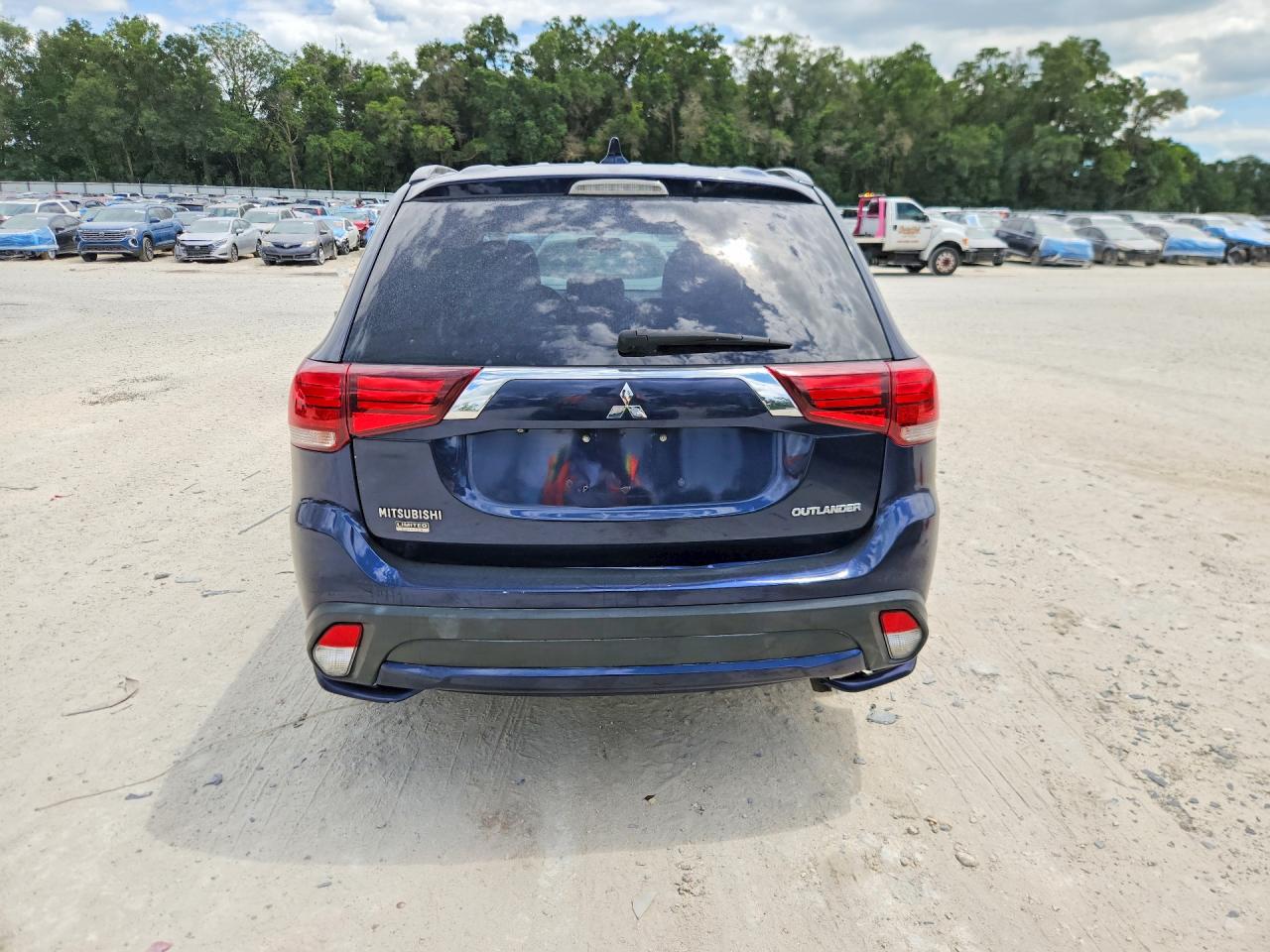 Mitsubishi Outlander Se