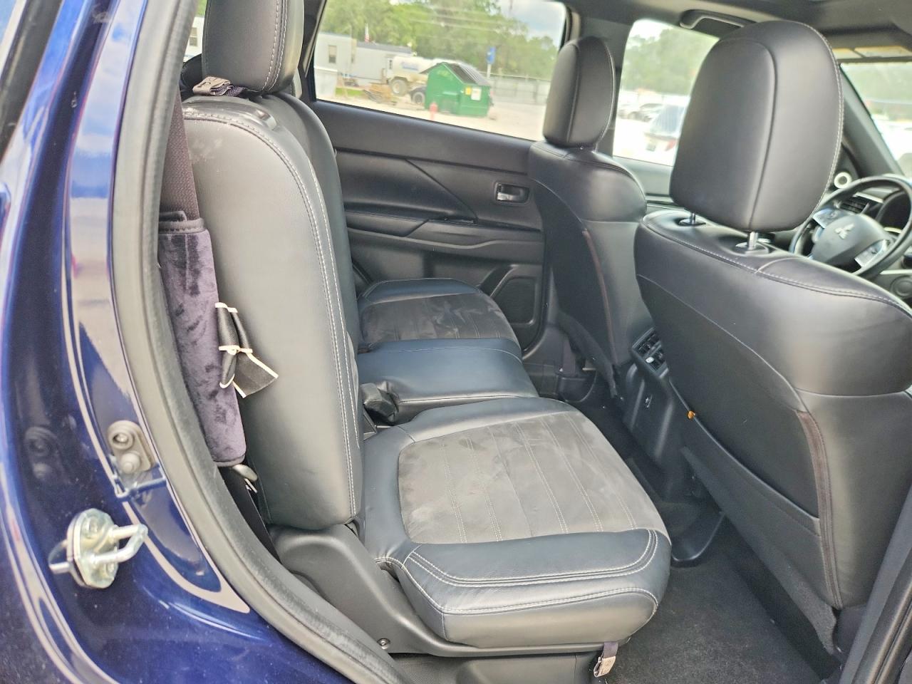 Mitsubishi Outlander Se
