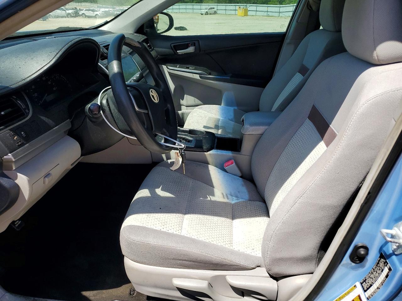 Toyota Camry L
