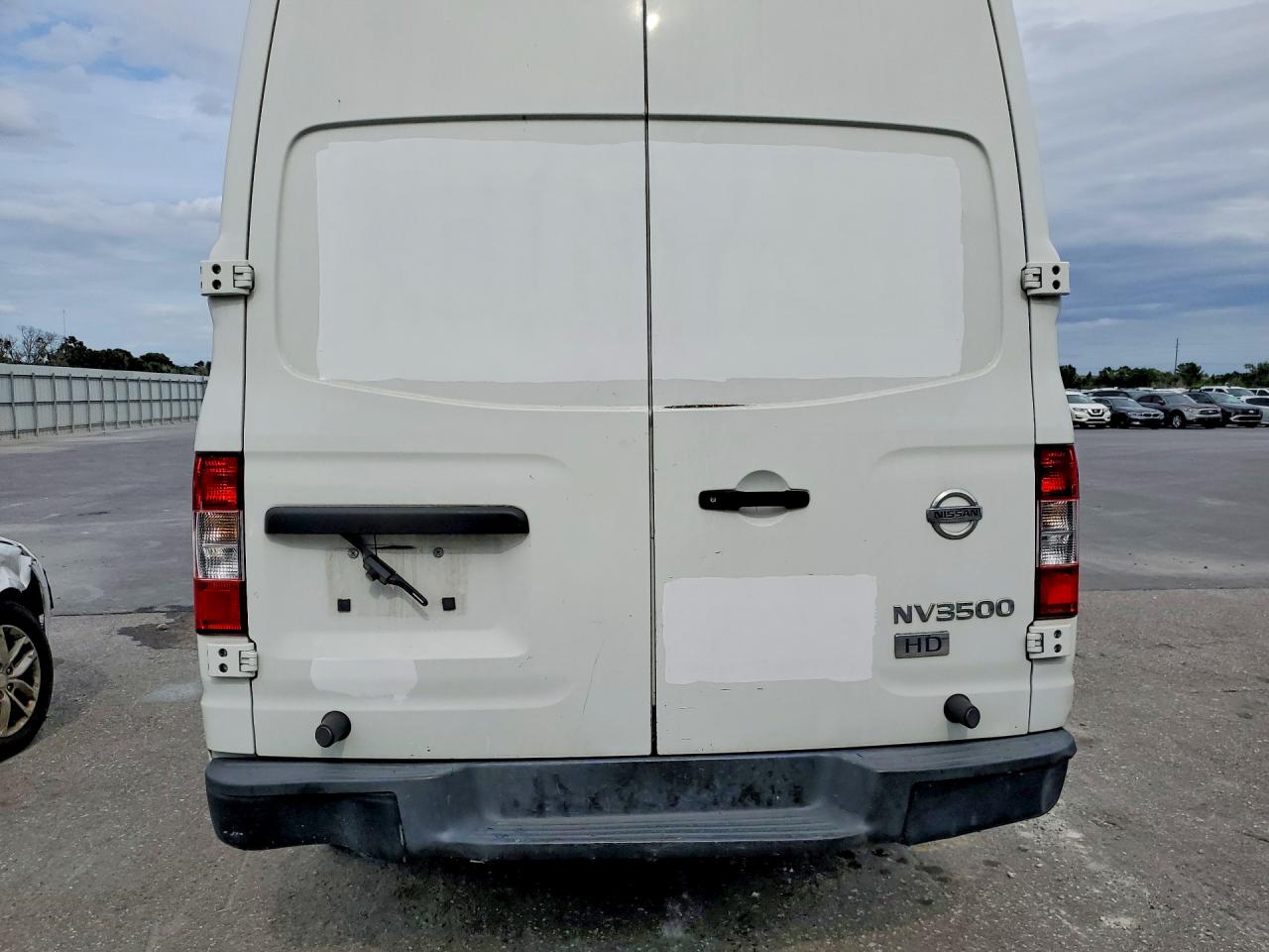 Nissan Nv 2500 Hd S
