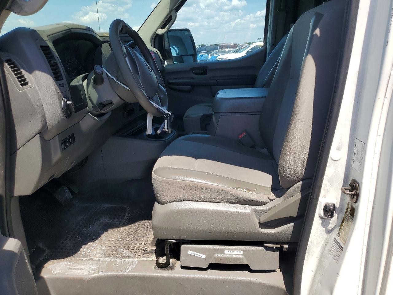 Nissan Nv 2500 Hd S