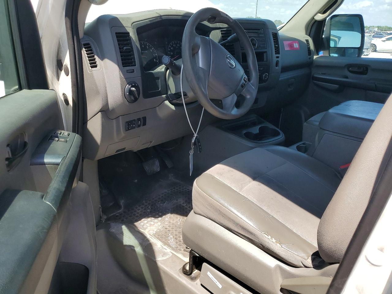 Nissan Nv 2500 Hd S