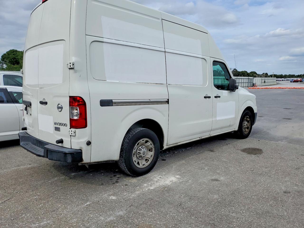 Nissan Nv 2500 Hd S
