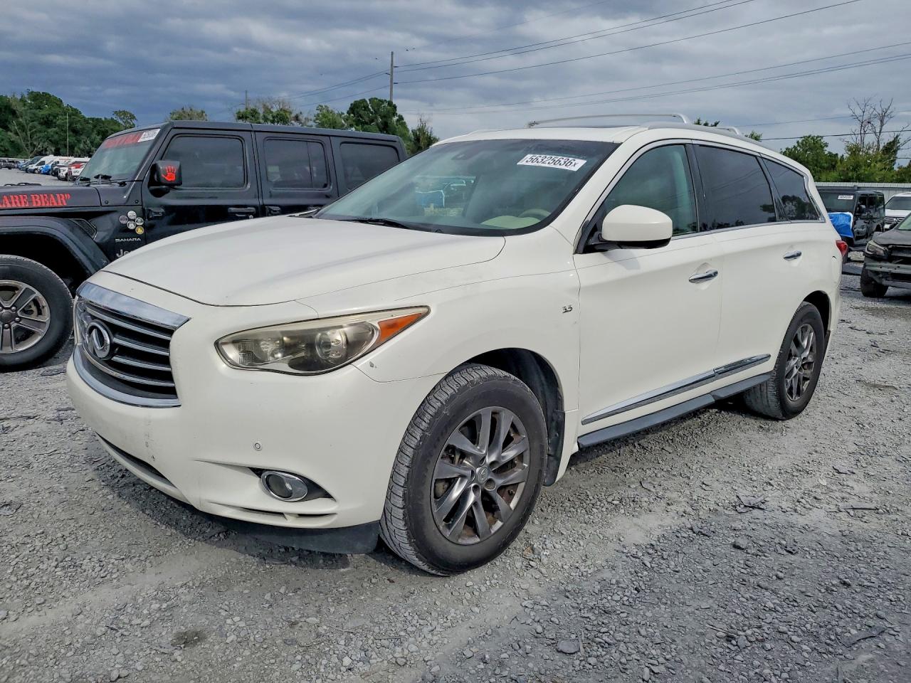 Salvage INFINITI Qx Image