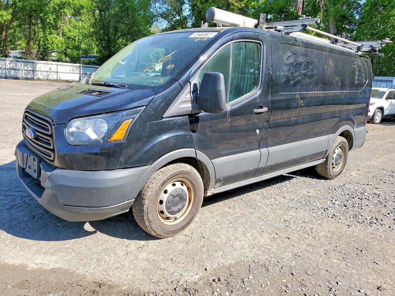 Salvage Ford Transit Image