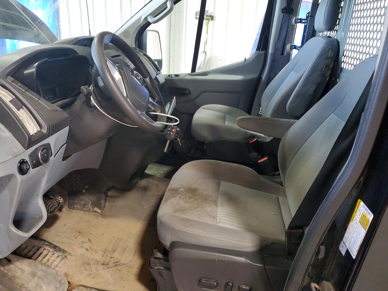 Ford Transit T-150