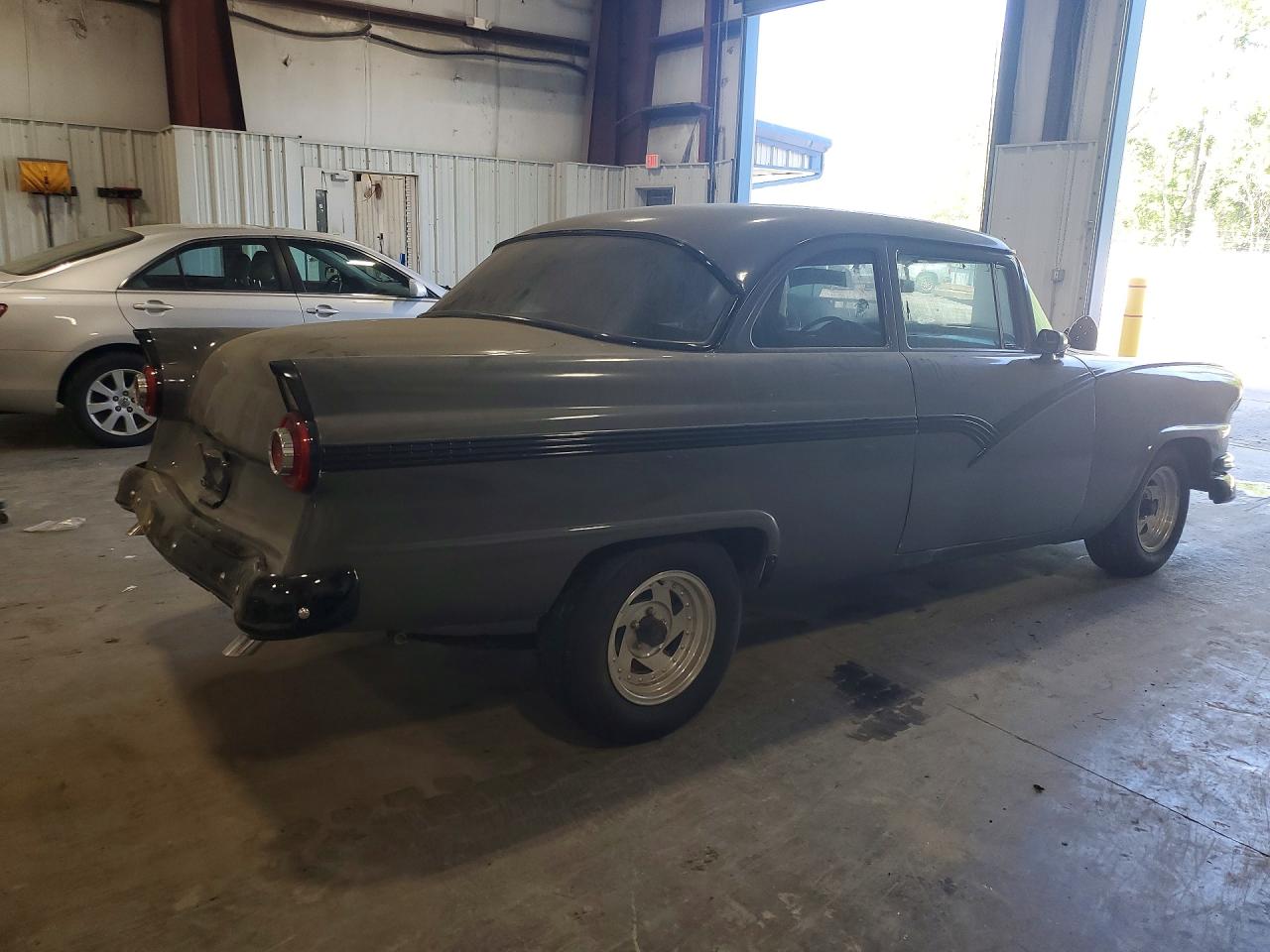 Ford Fairlane