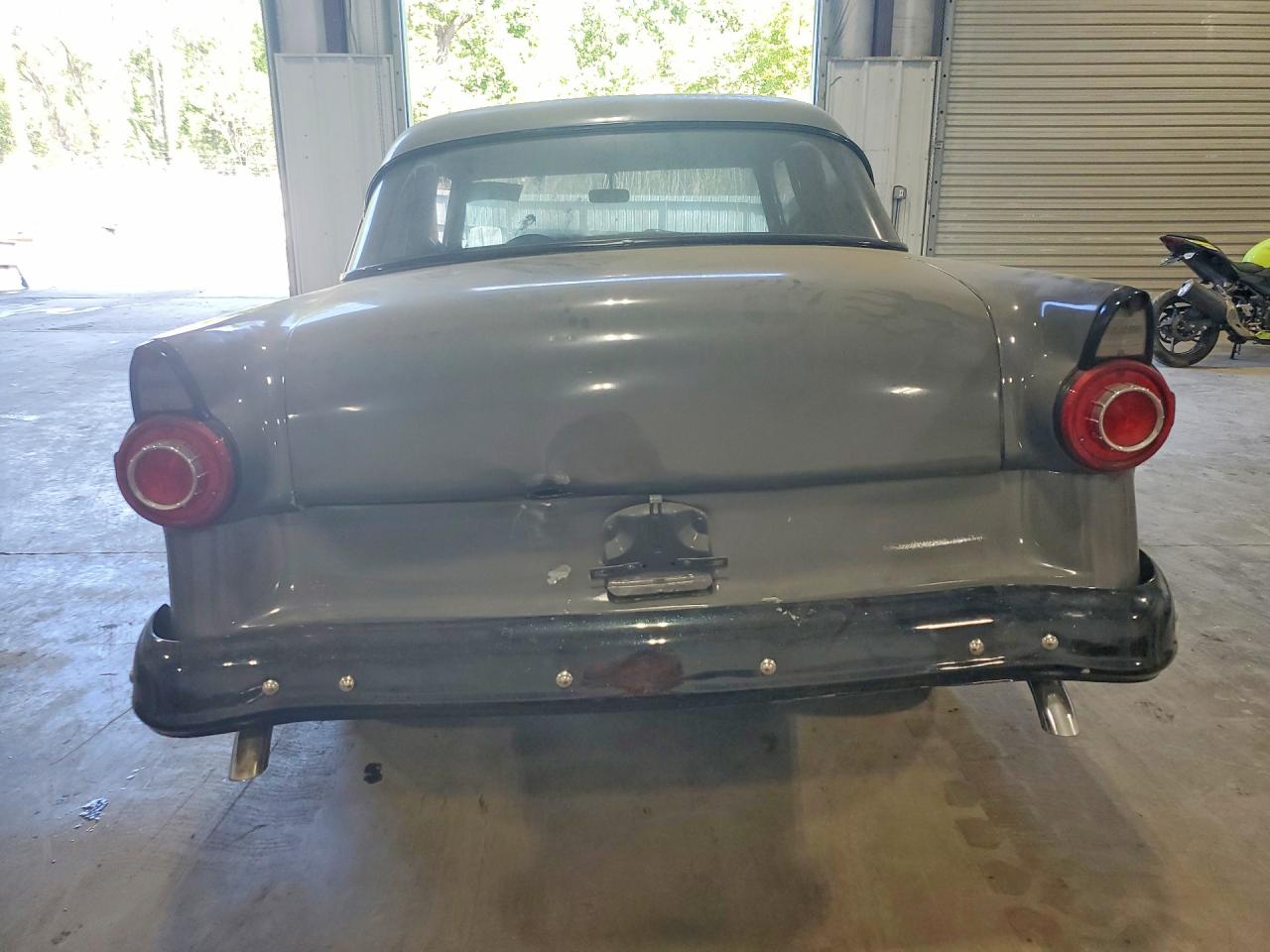 Ford Fairlane