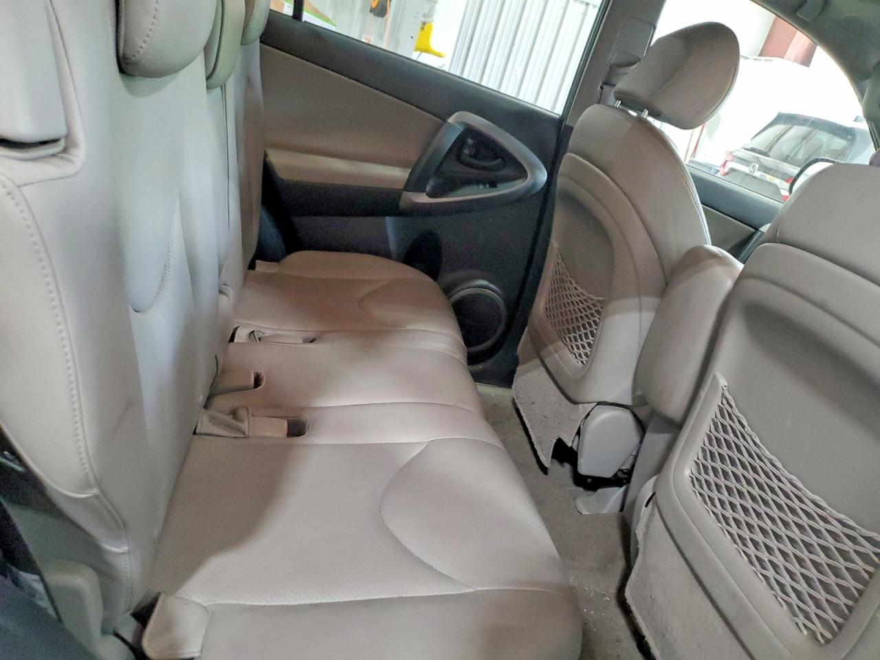 Toyota RAV4 Limited