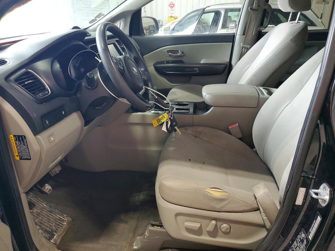 Kia Sedona Lx