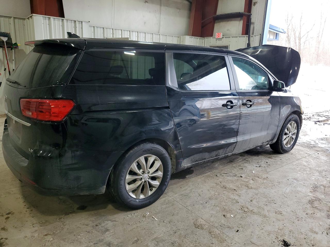 Kia Sedona Lx