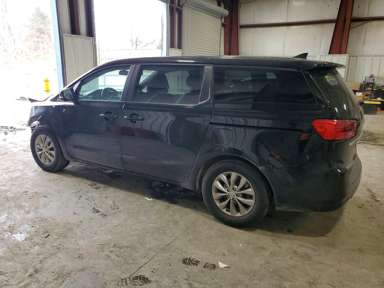 Kia Sedona Lx