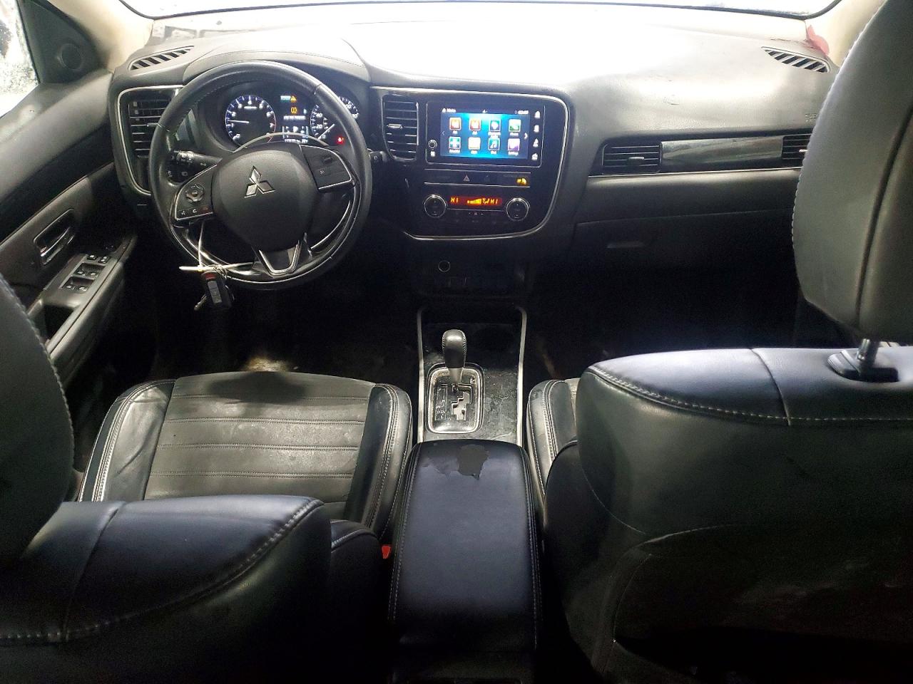 Mitsubishi Outlander Se