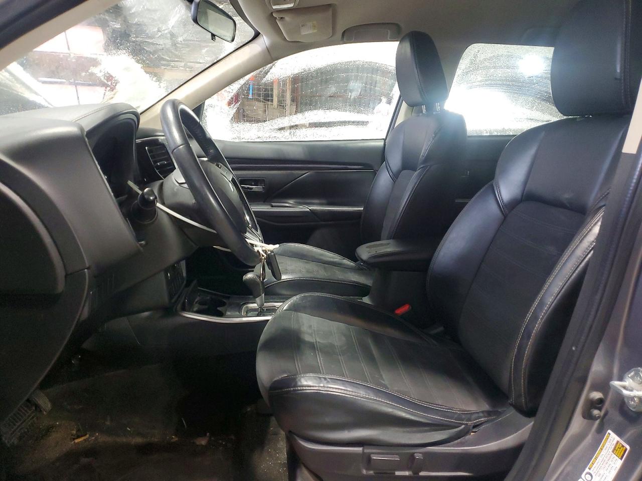 Mitsubishi Outlander Se