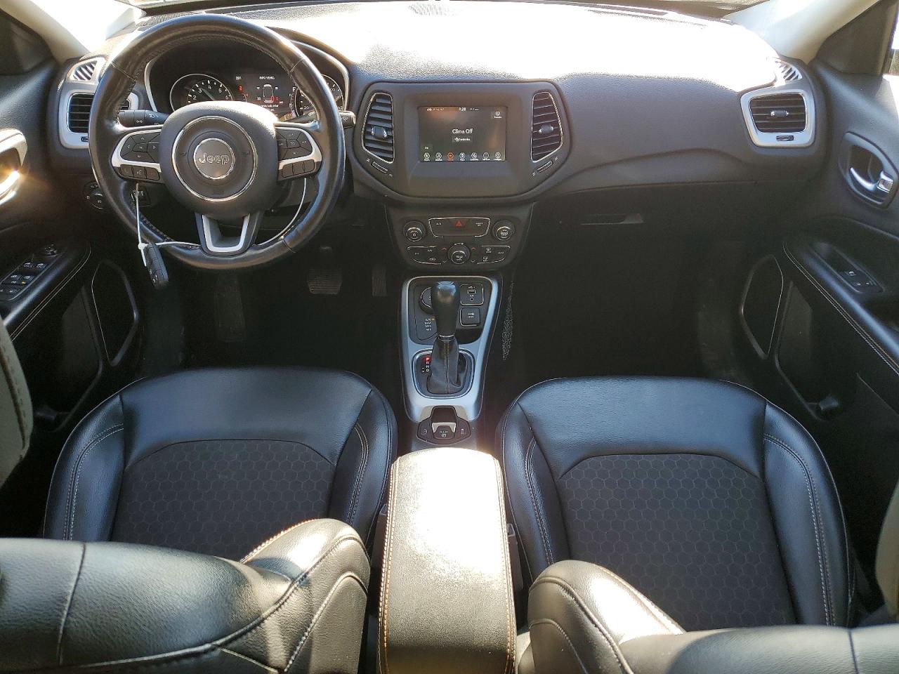 Jeep Compass Latitude