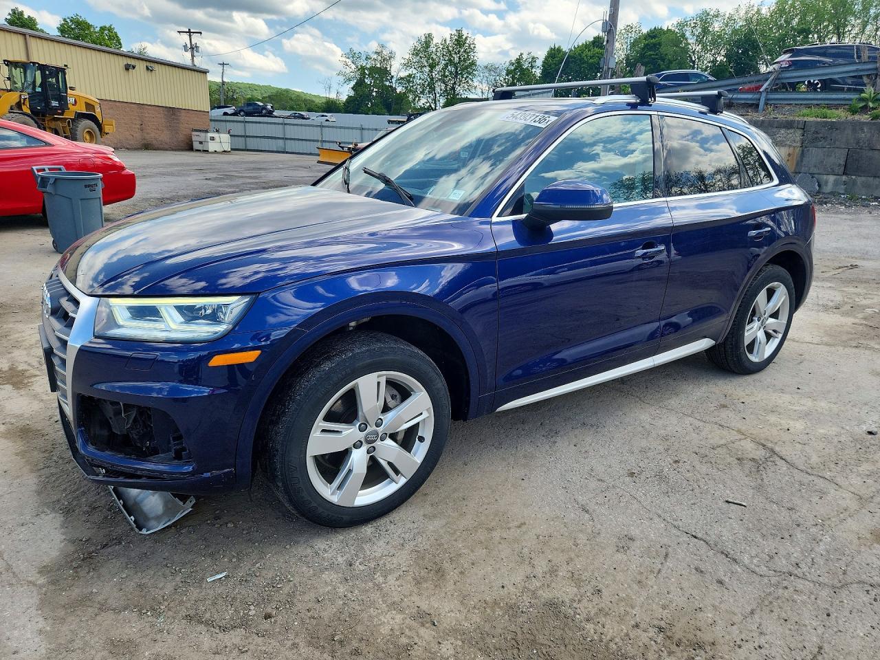 Salvage Audi Q5 Image