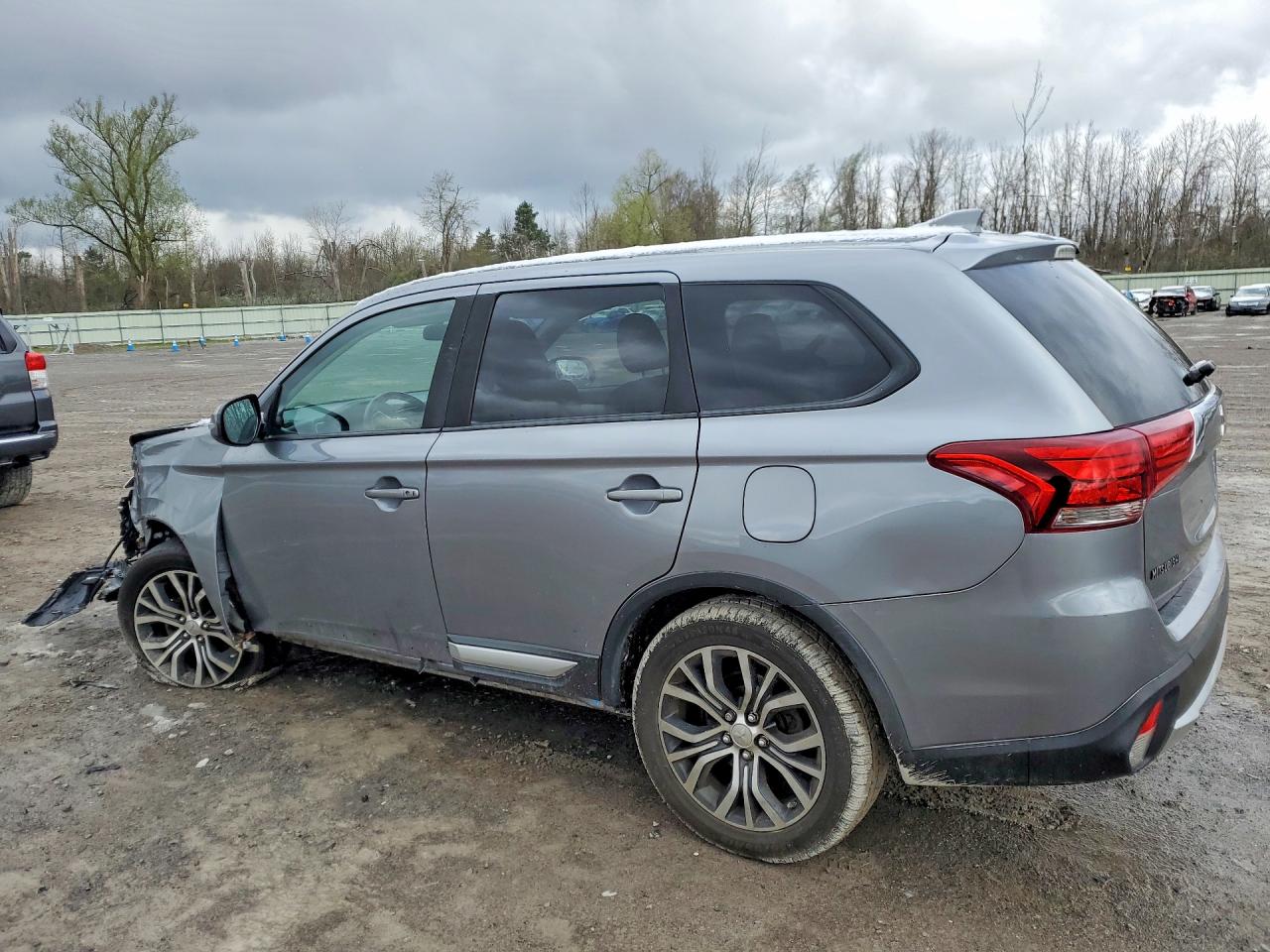 Mitsubishi Outlander Se