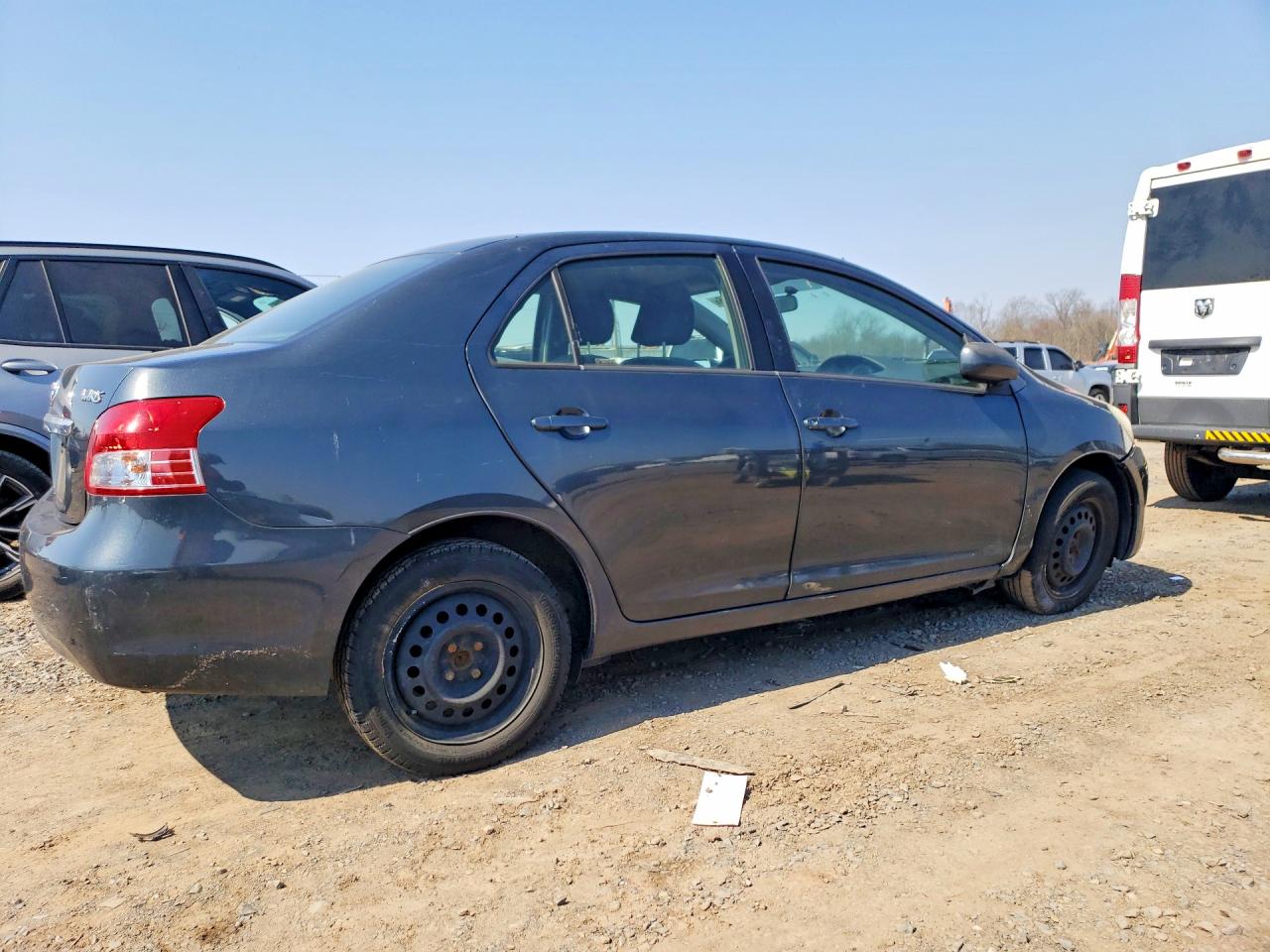 Toyota Yaris Base