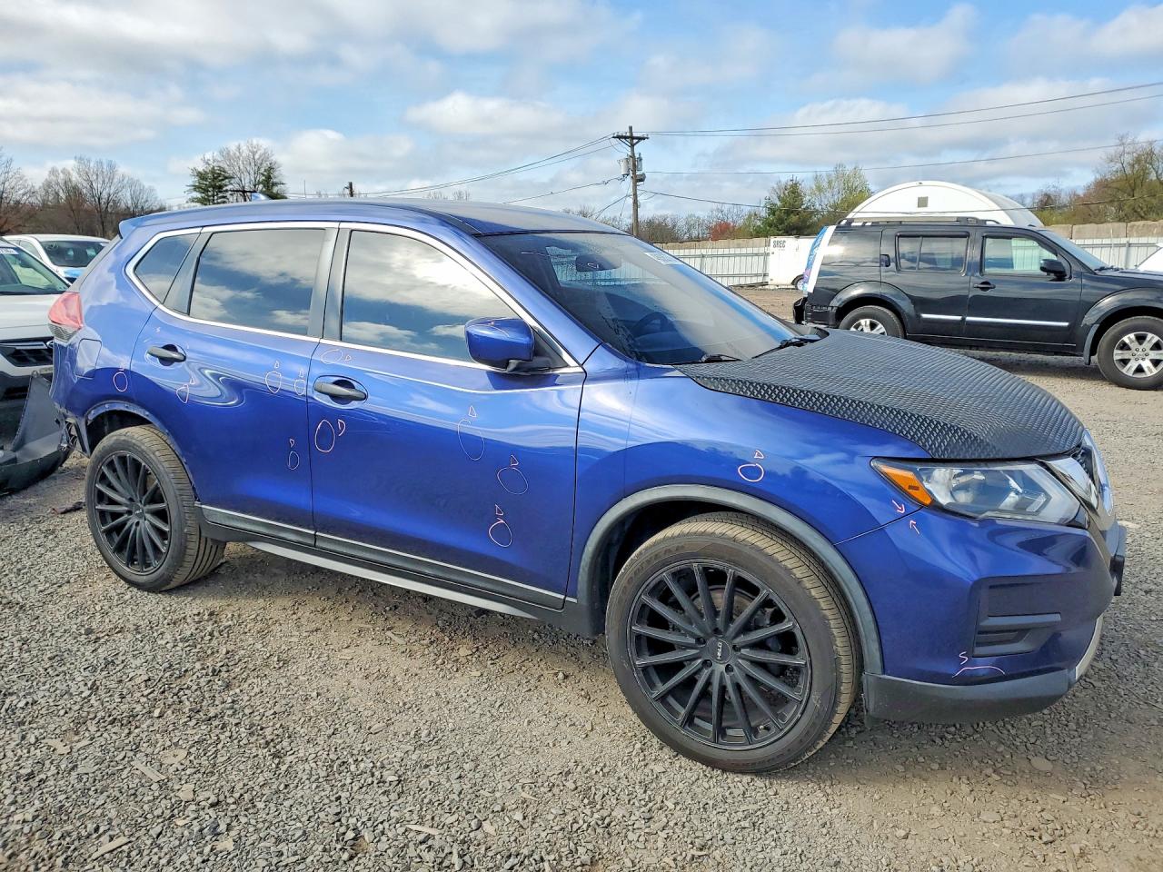 Nissan Rogue S