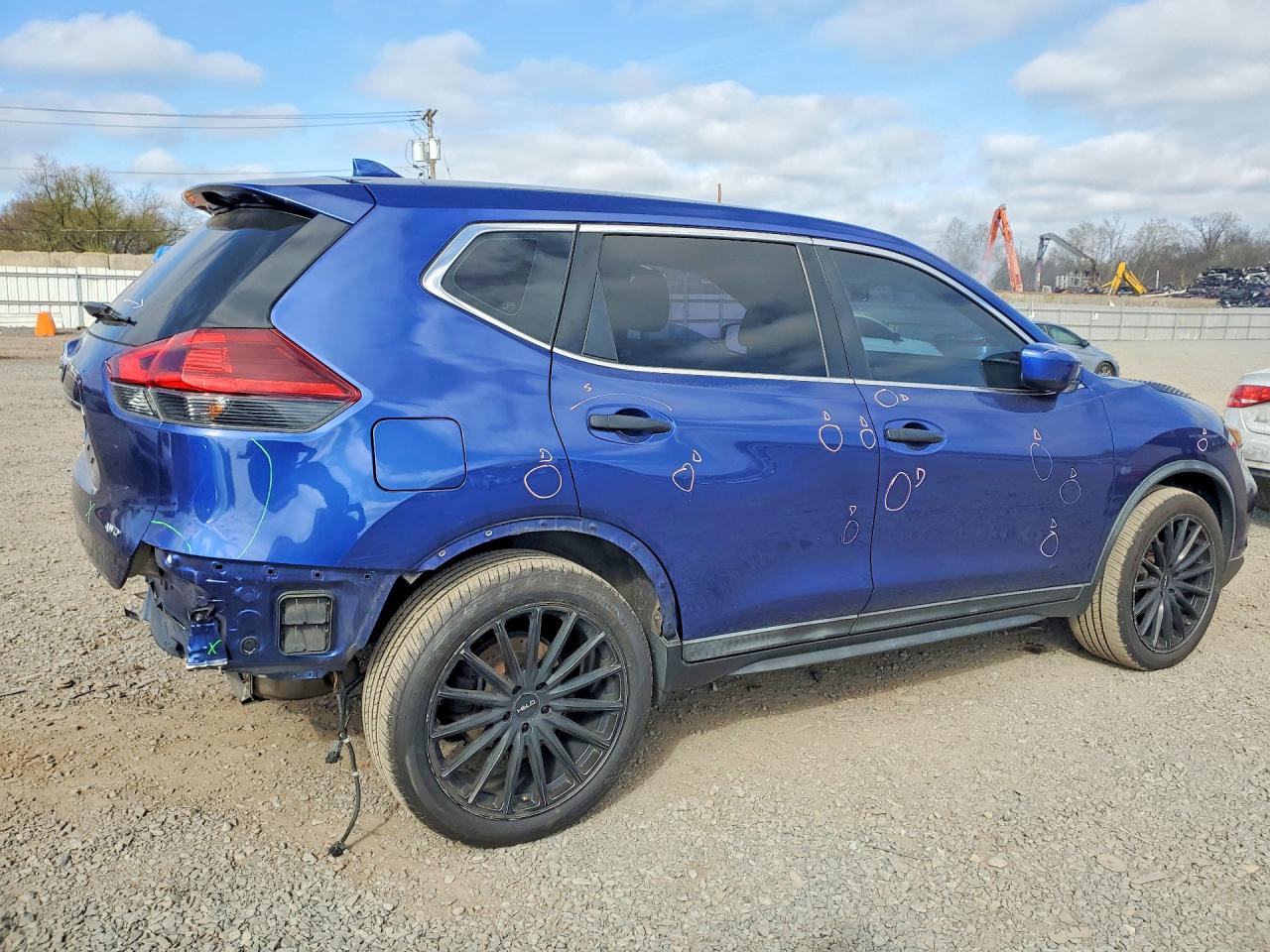 Nissan Rogue S
