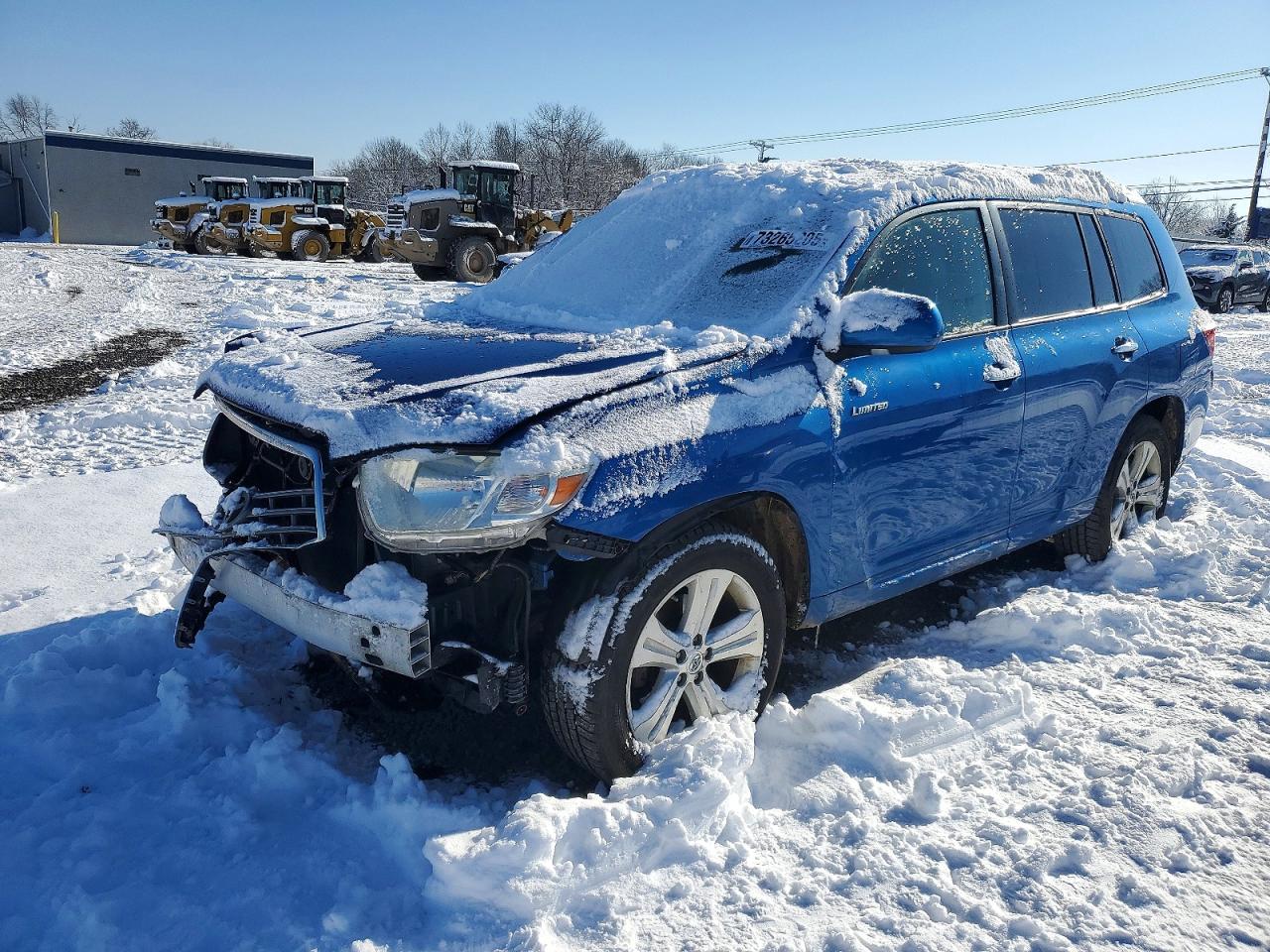 Salvage Toyota Highlander Image