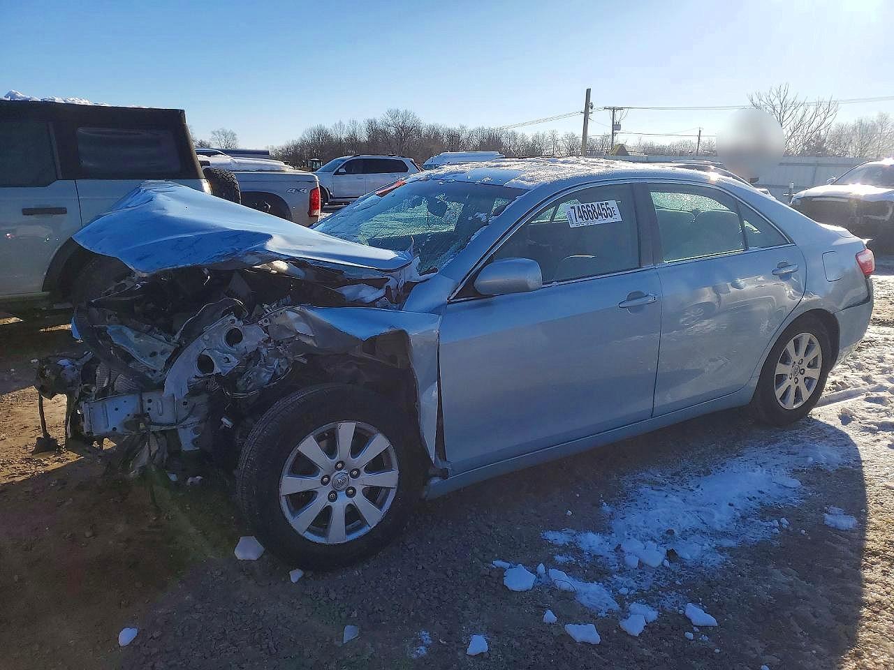 Salvage Toyota Camry Image