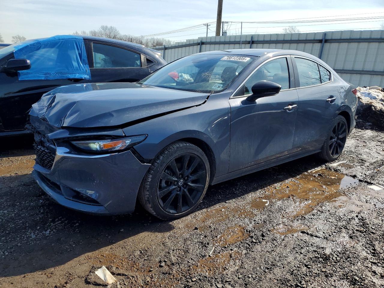 Salvage Mazda 3 Image