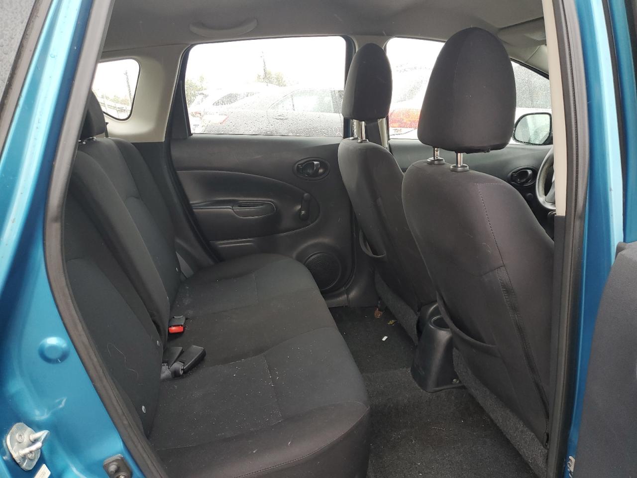 Nissan Versa S
