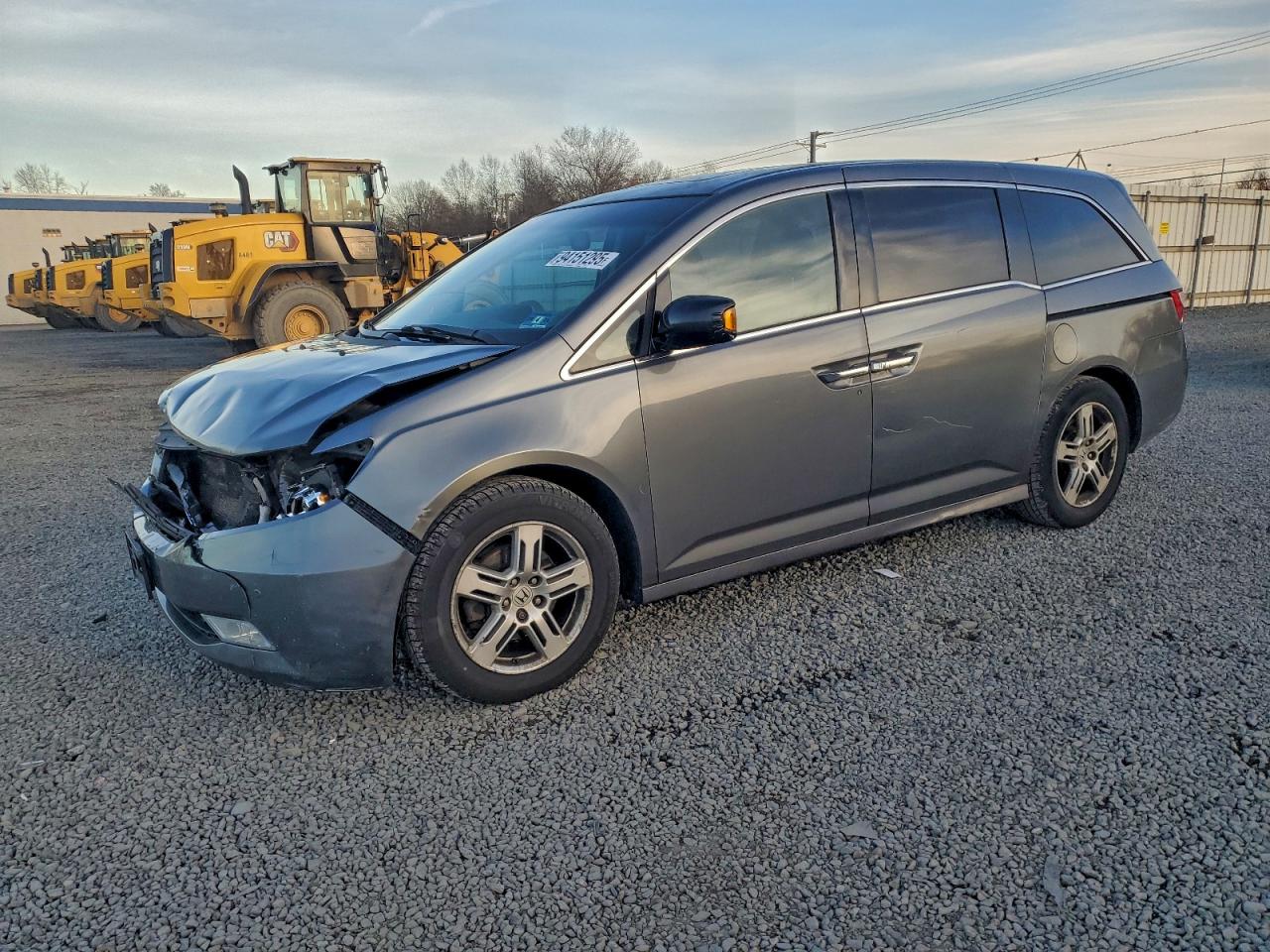 Salvage Honda Odyssey Image