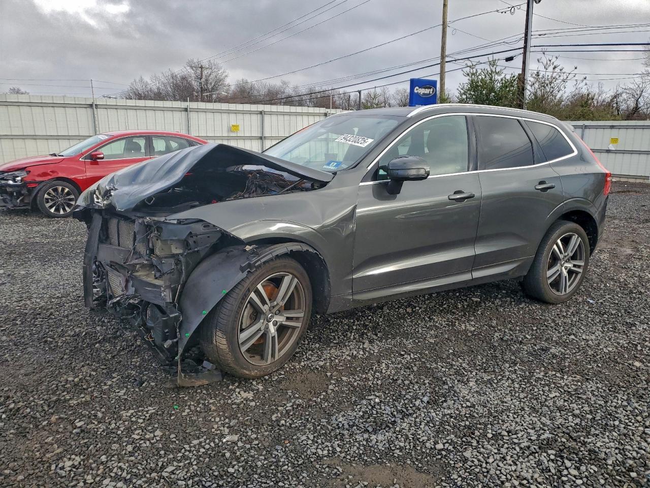 Salvage Volvo XC60 Image