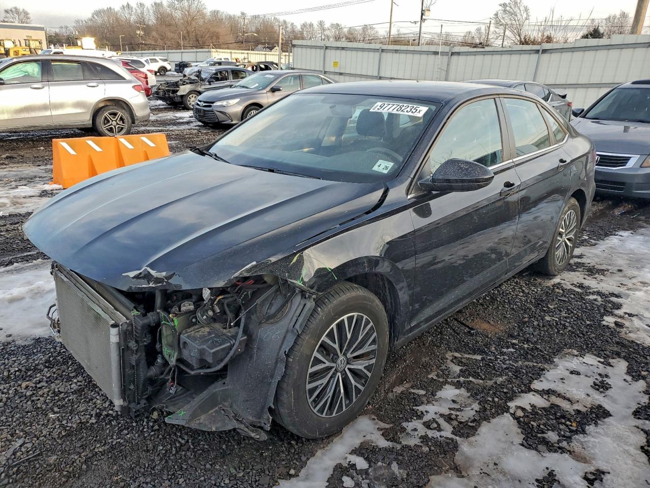 Salvage Volkswagen Jetta Image