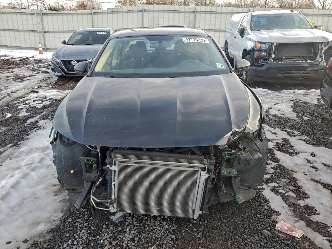 Volkswagen Jetta S