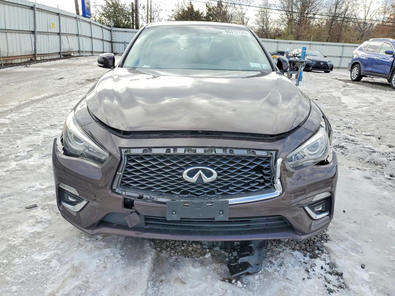 INFINITI Q50 Luxe
