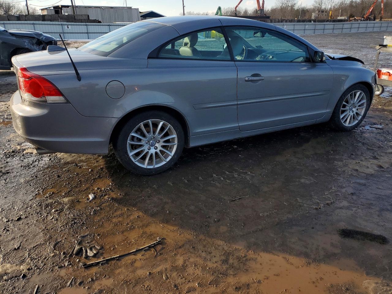 Volvo C70 T5